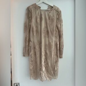 NWT Scandinavian fashion: Bruuns Bazaar long sleave nude lace dress size |42 &44